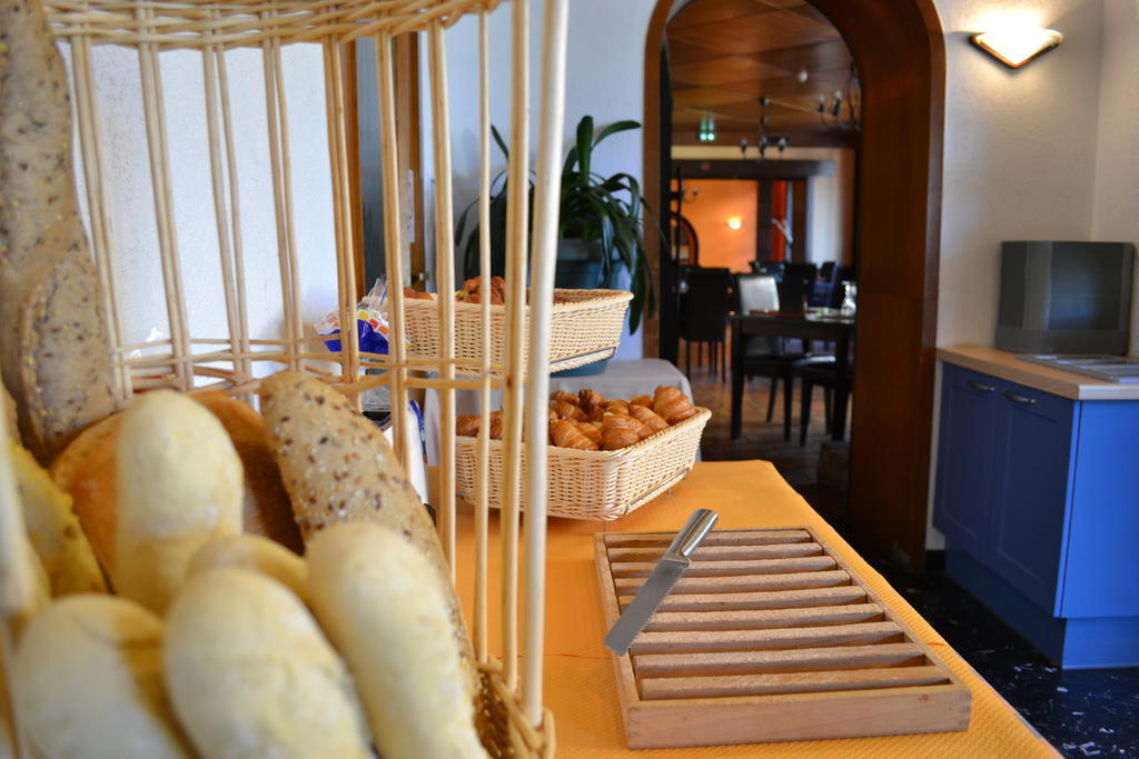 Hotel Restaurant Davat Brison-Saint-Innocent Exterior foto