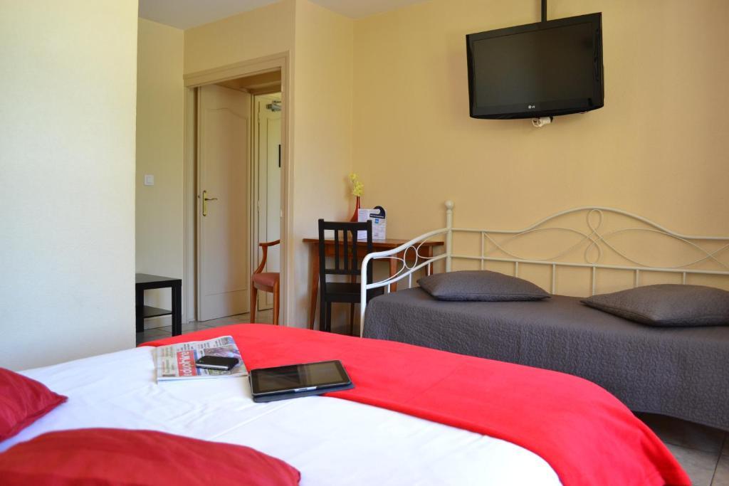 Hotel Restaurant Davat Brison-Saint-Innocent Habitación foto